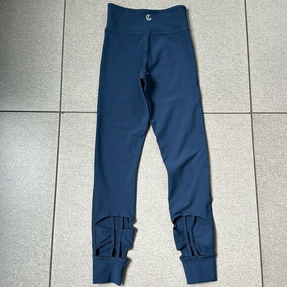 NEW Calme by Johnny Was Cutout High Waist Gym Yoga Leggings in Midnight Blue XS - Picture 8 of 15